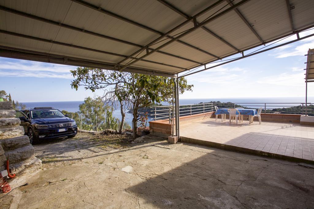 Villa La Terrazza Sul Mare - Goelba フェトヴァイア エクステリア 写真